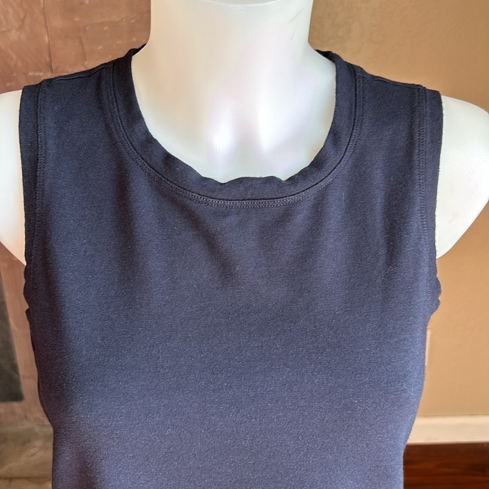 Cabi women’s navy blue tank top size small - Picture 2 of 4